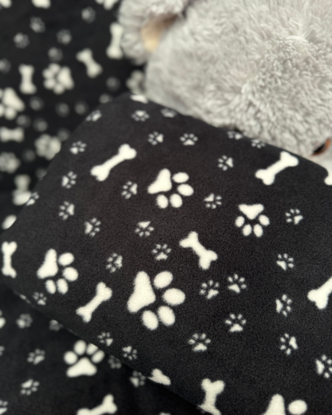 Polar Fleece Anti Pill Washable Soft Fabric- Pose & Paws Black